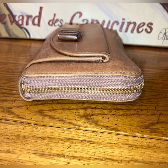 Chloe Metal Ribbon Zip Around Leather Wallet Tan/Carmel - Vintage - Picture 4 of 14